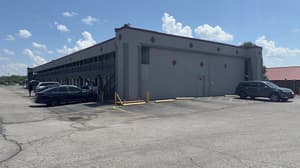 thumbnail: Exterior
