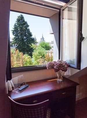 thumbnail: Interior