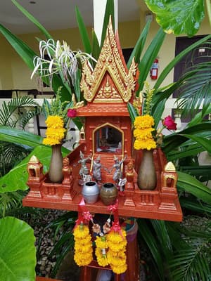 thumbnail: Interior detail
