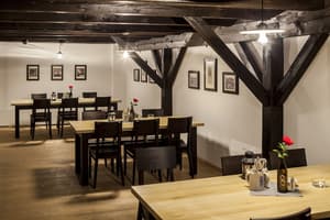 thumbnail: Restaurant