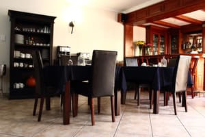 thumbnail: Bar (on property)