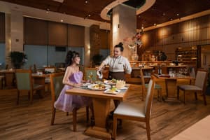 thumbnail: Restaurant