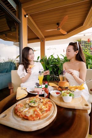 thumbnail: Dining