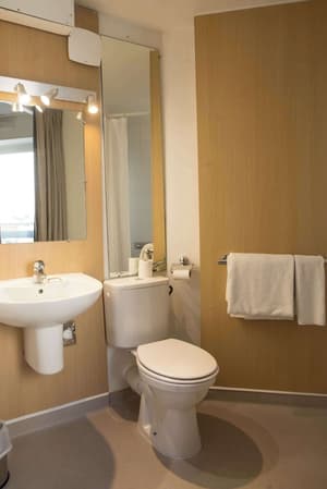 thumbnail: Accessible bathroom