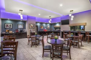 thumbnail: Breakfast area