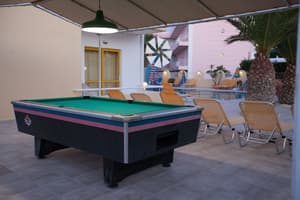 thumbnail: Billiards