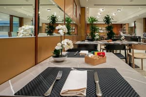 thumbnail: Breakfast area
