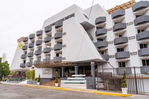 thumbnail: Exterior