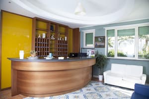 thumbnail: Reception