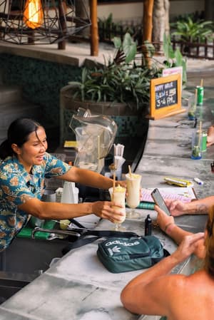 thumbnail: Restaurant