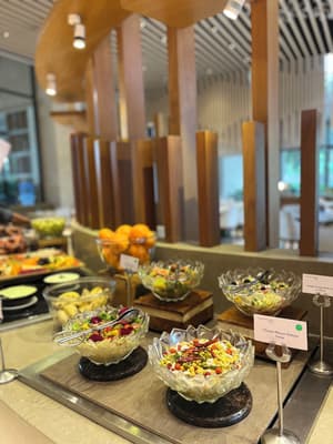 thumbnail: Breakfast buffet