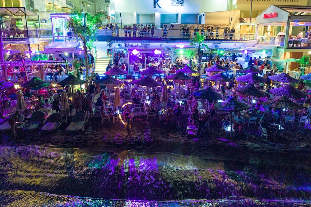 Beach bar