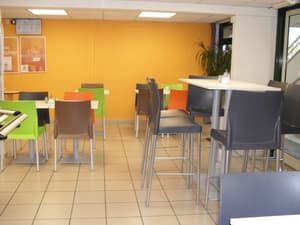 thumbnail: Restaurant