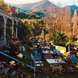 thumbnail: Outdoor dining