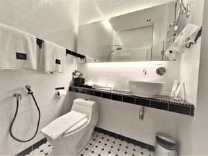 thumbnail: Bathroom