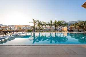 thumbnail: Outdoor pool