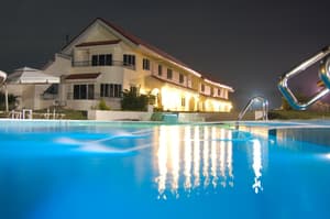 thumbnail: Outdoor pool
