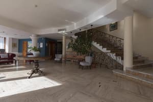 thumbnail: Interior