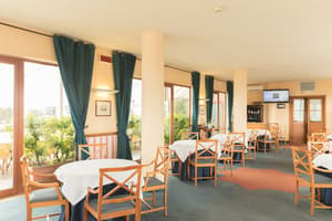 thumbnail: Restaurant