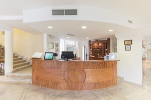 thumbnail: Reception