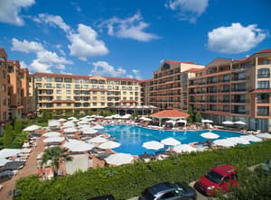 thumbnail: Outdoor pool