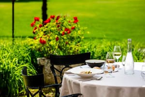 thumbnail: Restaurant