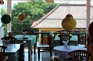 thumbnail: Restaurant