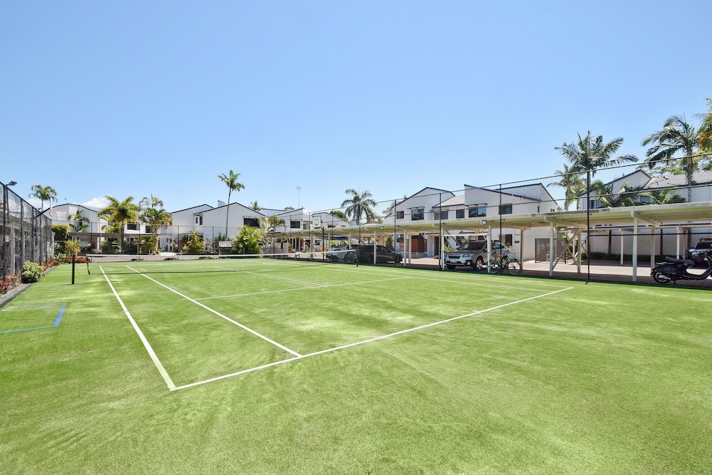 Tennis court