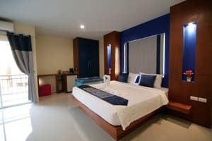 thumbnail: Room