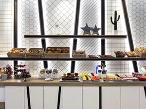 thumbnail: Breakfast area