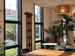 thumbnail: Restaurant