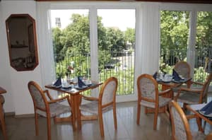 thumbnail: Breakfast area