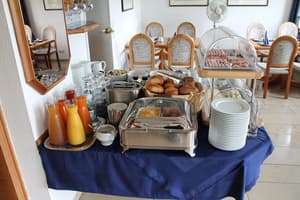 thumbnail: Breakfast area
