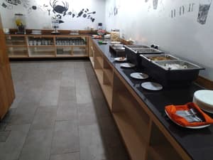 thumbnail: Restaurant