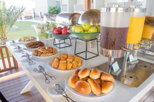 thumbnail: Snack bar