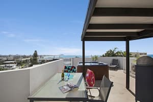 thumbnail: Terrace/patio