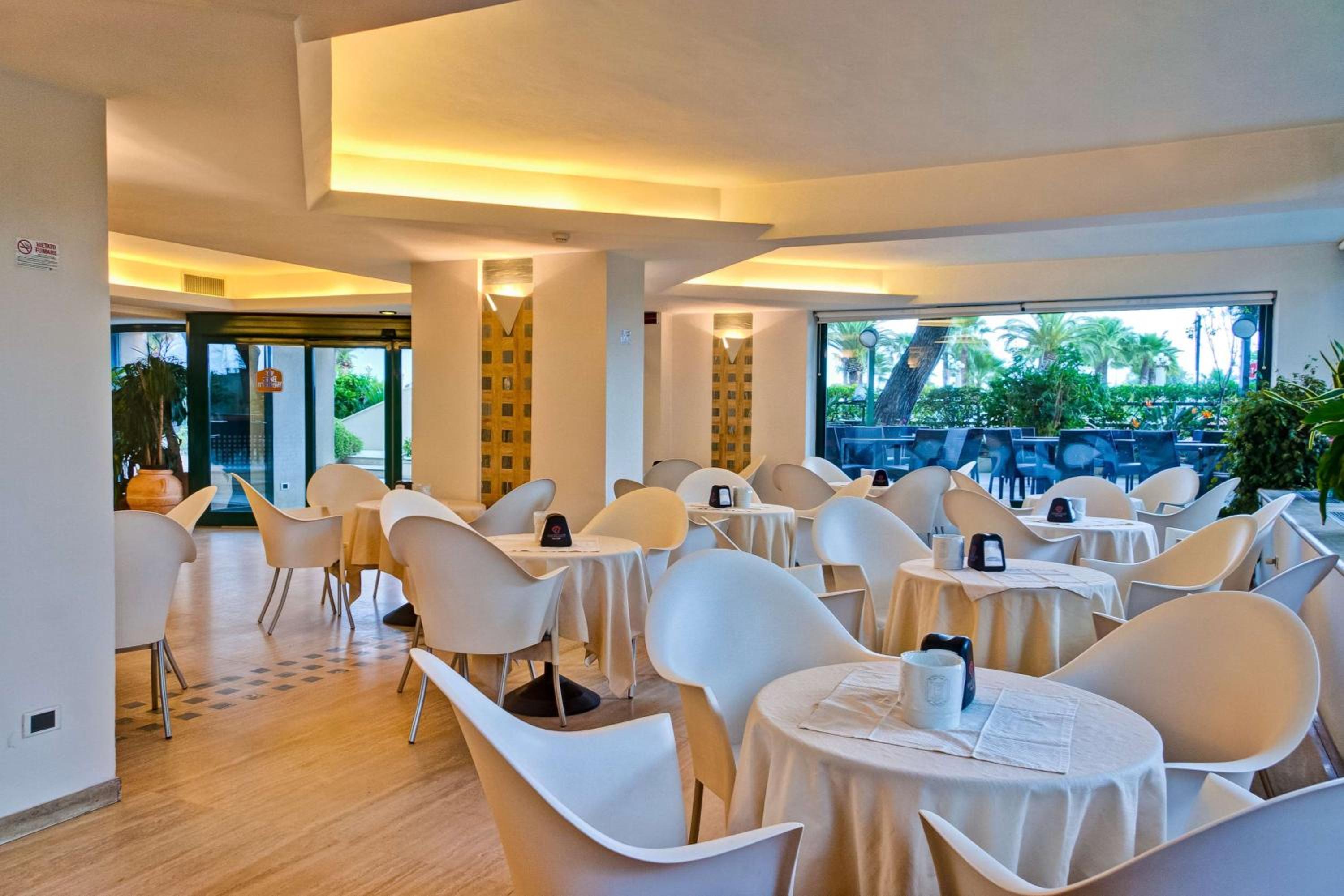 Restaurant-cafeteria