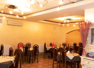 thumbnail: Restaurant