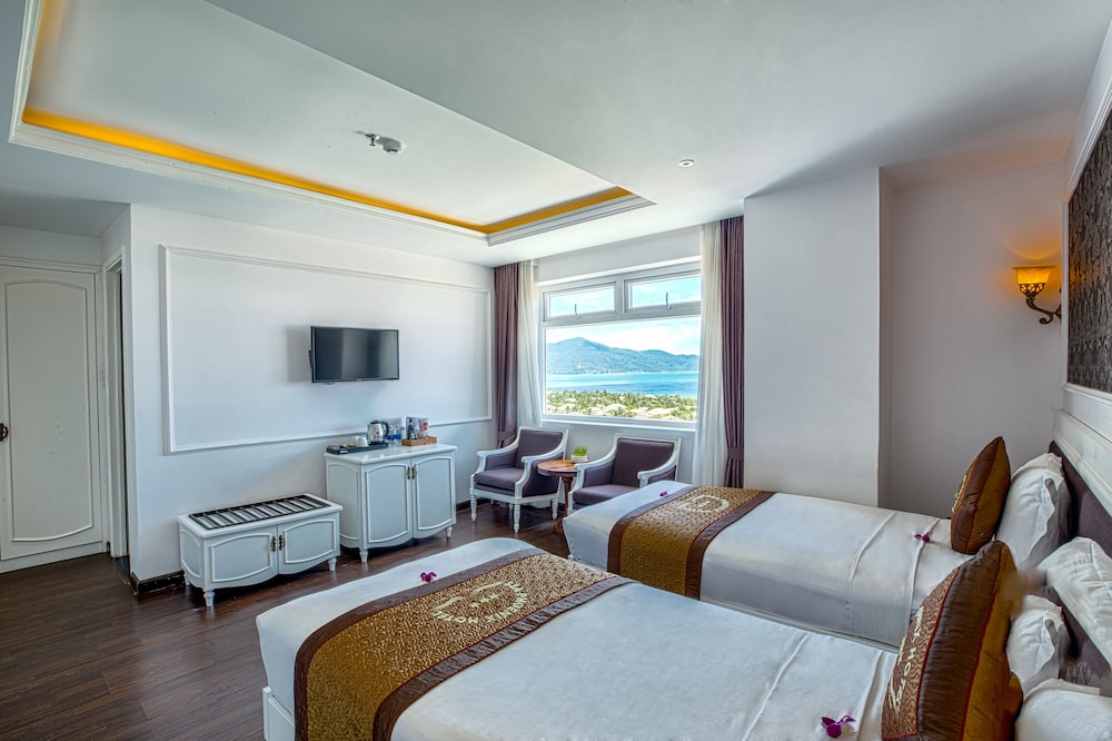Beach/ocean view