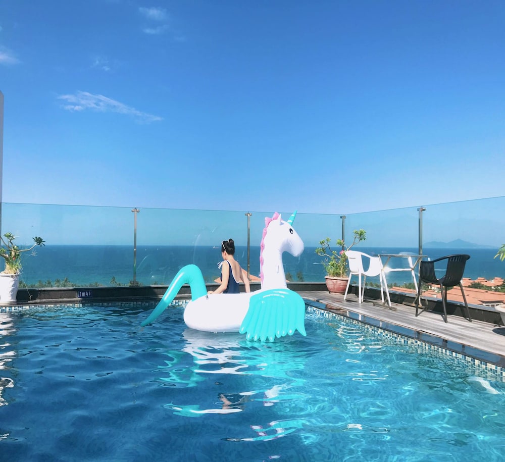 Rooftop pool