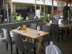 thumbnail: Restaurant