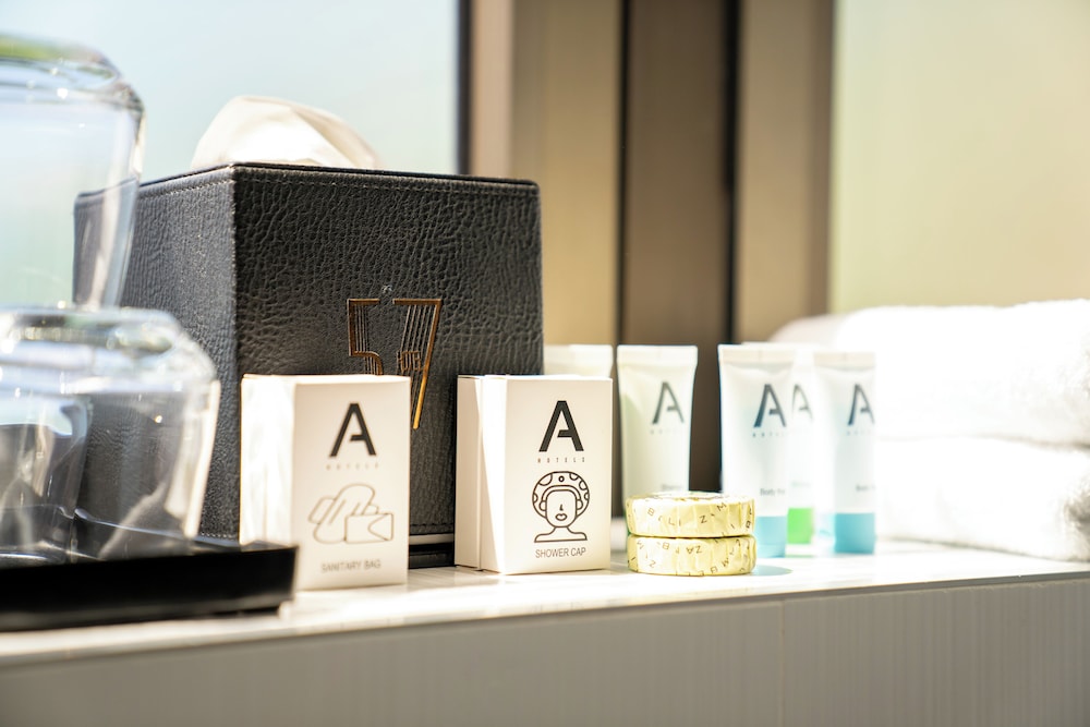 Bathroom amenities