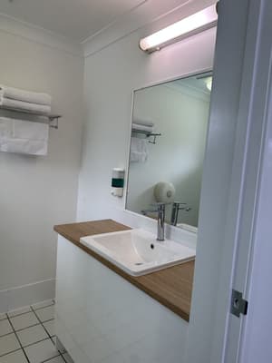 thumbnail: Bathroom sink