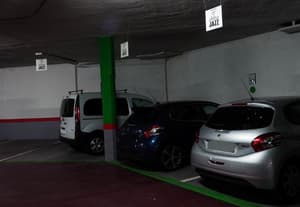 thumbnail: Parking