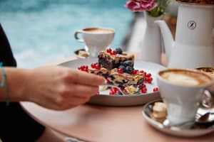 thumbnail: Cafe