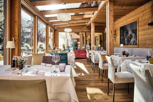 thumbnail: Restaurant
