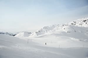 thumbnail: Skiing