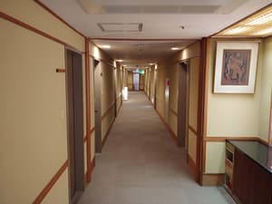 thumbnail: Hallway