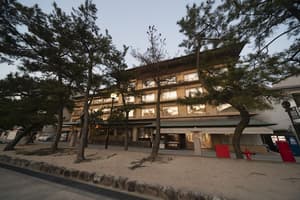 thumbnail: Front of property - evening/night