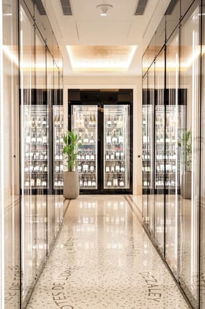 thumbnail: Interior